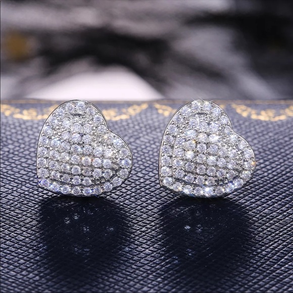 New Round Cut Romantic Heart Diamond Stud Earrings - Picture 2 of 5